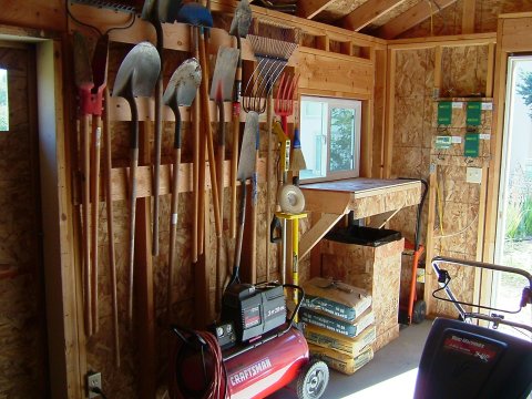 Information Hub + Tool Shed - Ghettostead
